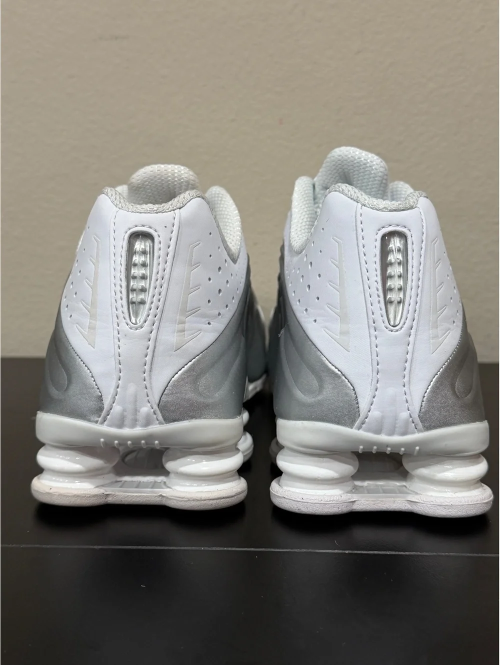 Size 10 - Nike Shox R4 “White Metallic Silver” 2024